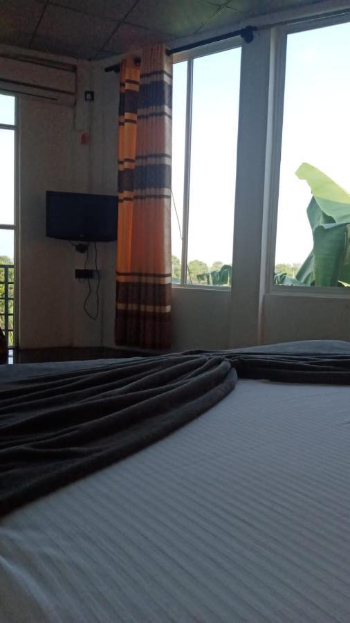 Air Vision 98 Hotel Katunayaka Ngoại thất bức ảnh