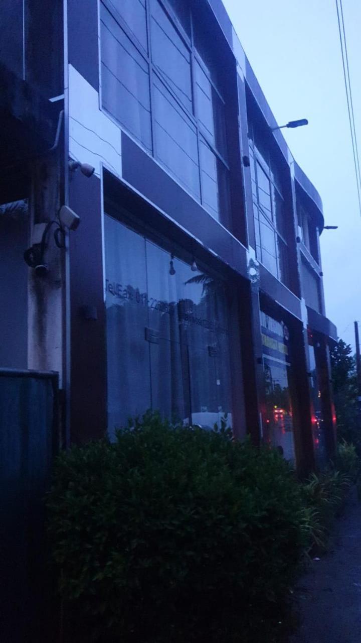 Air Vision 98 Hotel Katunayaka Ngoại thất bức ảnh